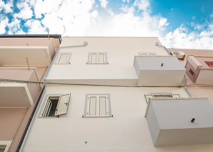 Ucciali 3* Le Castella (Calabria)
