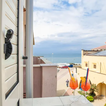 Ucciali 3* Le Castella (Calabria)