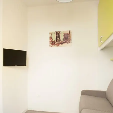 Ucciali 3* לה קסטלה