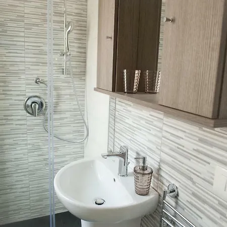 Bed & Breakfast Ucciali 3*